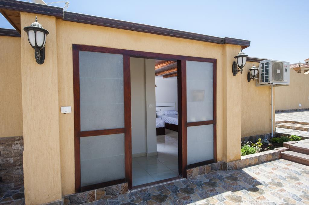 Sunny Seaside & Relax Villa Хургада Екстериор снимка